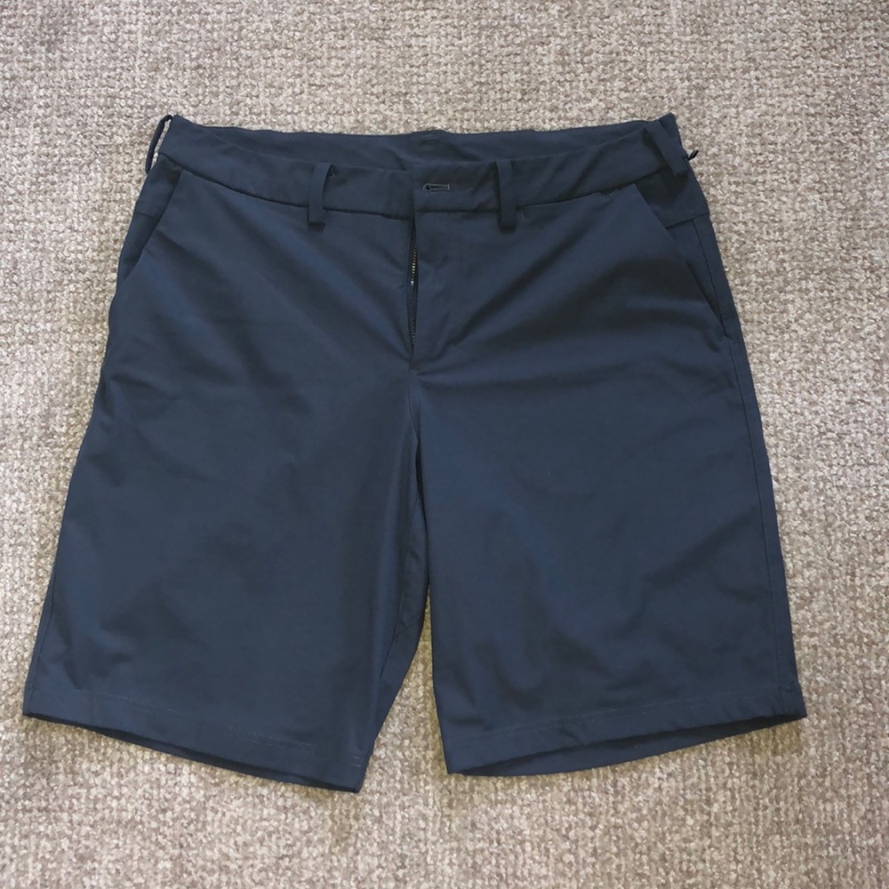 BRAND NEW MENS LULULEMON SHORTS